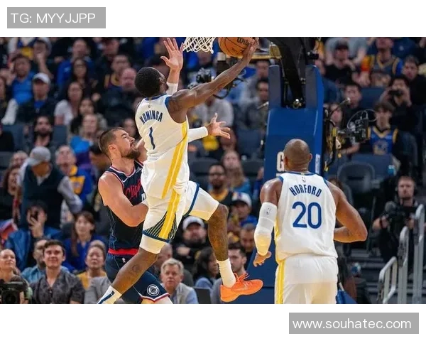 勇士与快船季后赛经典对决回顾精彩瞬间与战术分析